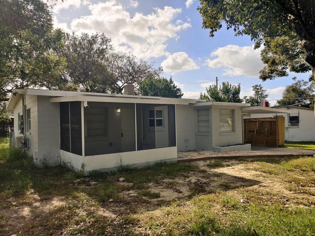 5500 Balboa Dr - Photo 2 of 17