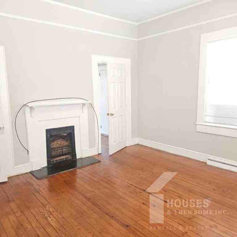 263 Beacon St - Photo 4 of 21