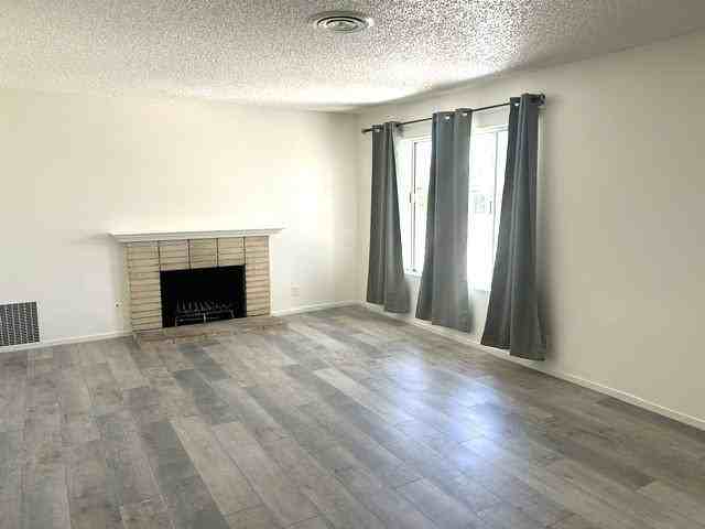 405 Jade Dr - Photo 3 of 16