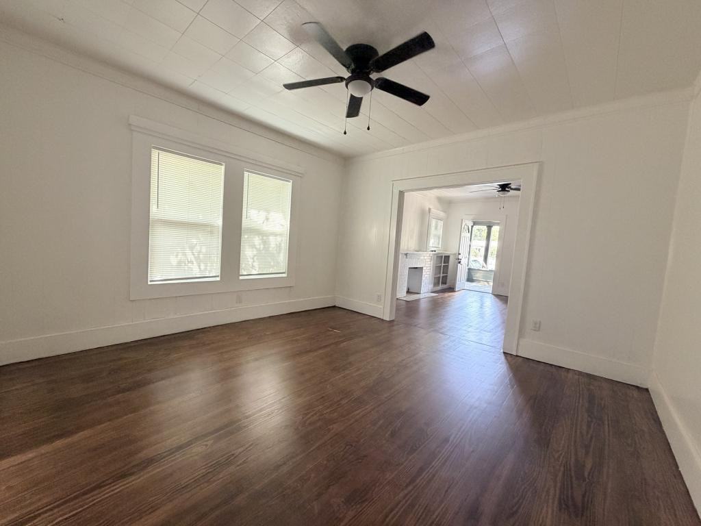 2115 Avenue F - Photo 3 of 12