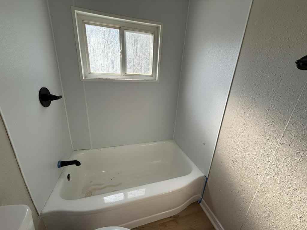 1001 W 9th St - Photo 7 of 7