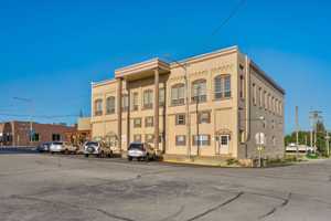 featured image of 108 N Market St