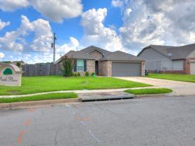 3102 Debbie Ln - Photo 1 of 1