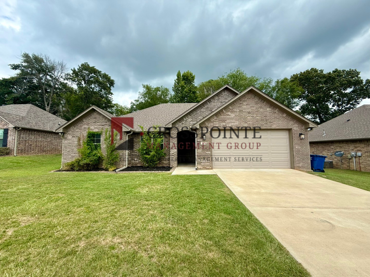 109 Rose Row Ln