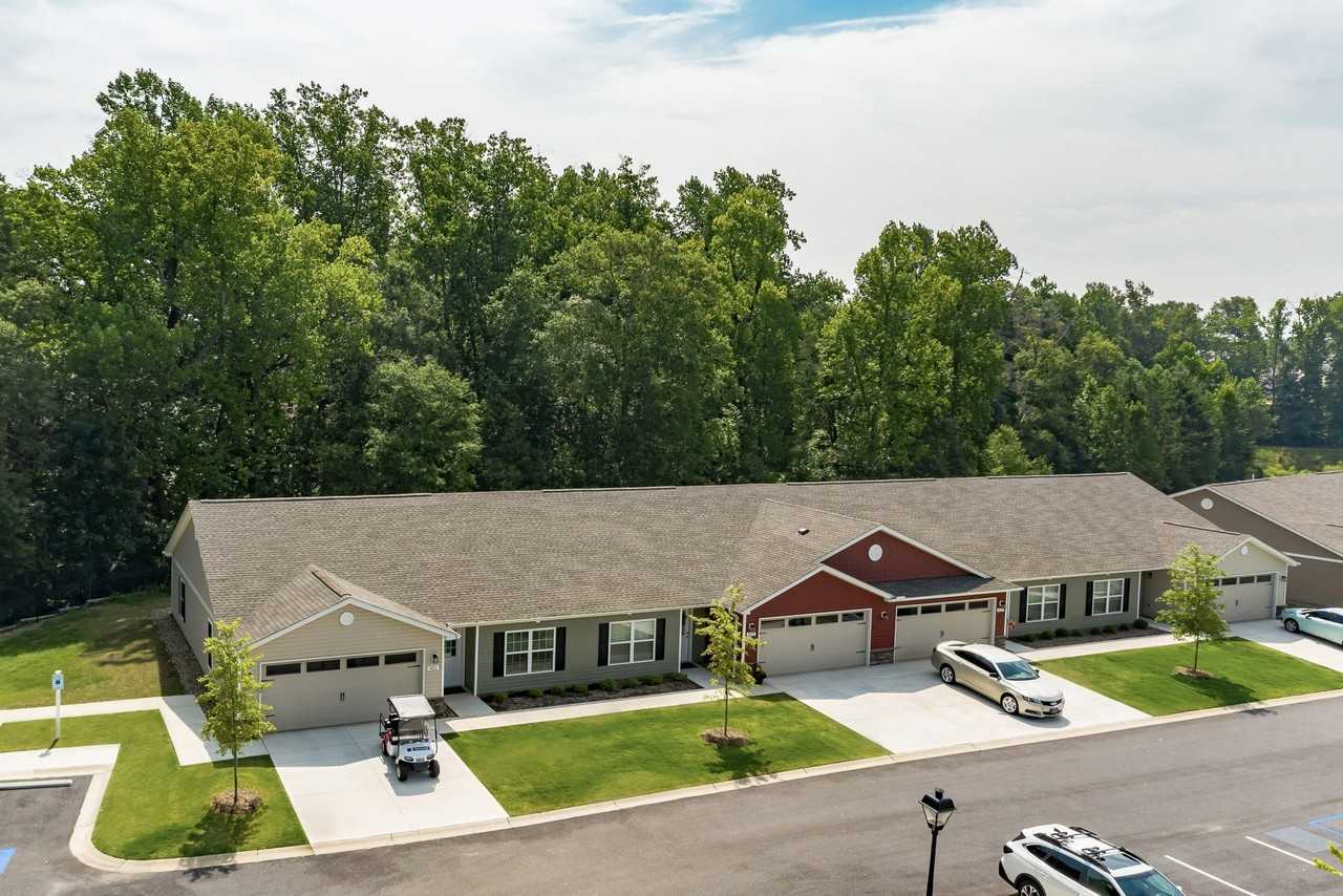 Redwood Simpsonville Neely Ferry Road - Photo 6 of 25