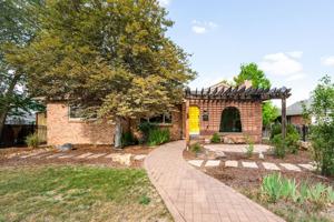 featured image of 2576 Krameria St
