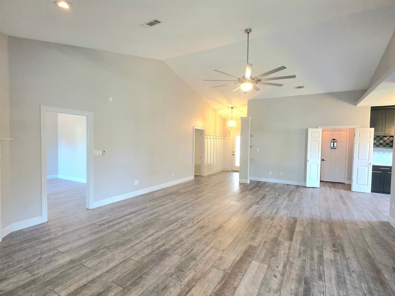 1643 Kalakaua Ct - Photo 5 of 25