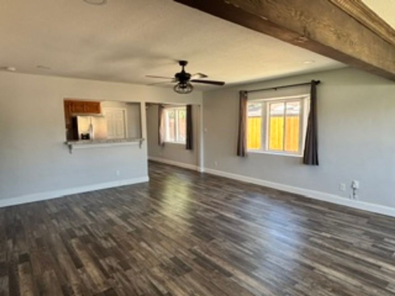 106 Brentwood Dr - Photo 4 of 32