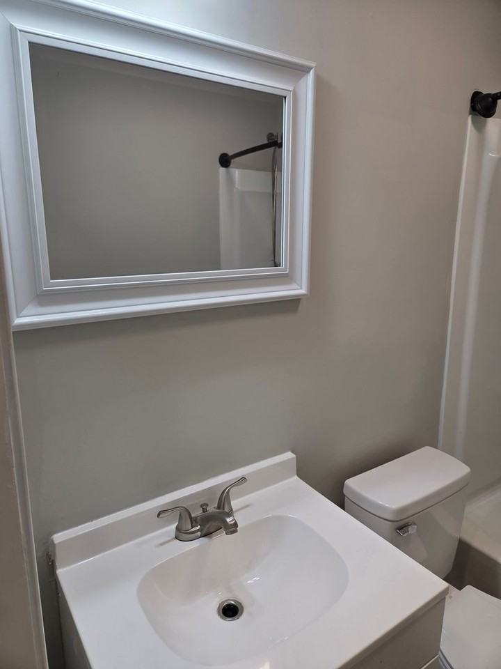 1744 Granby Rd - Photo 7 of 27