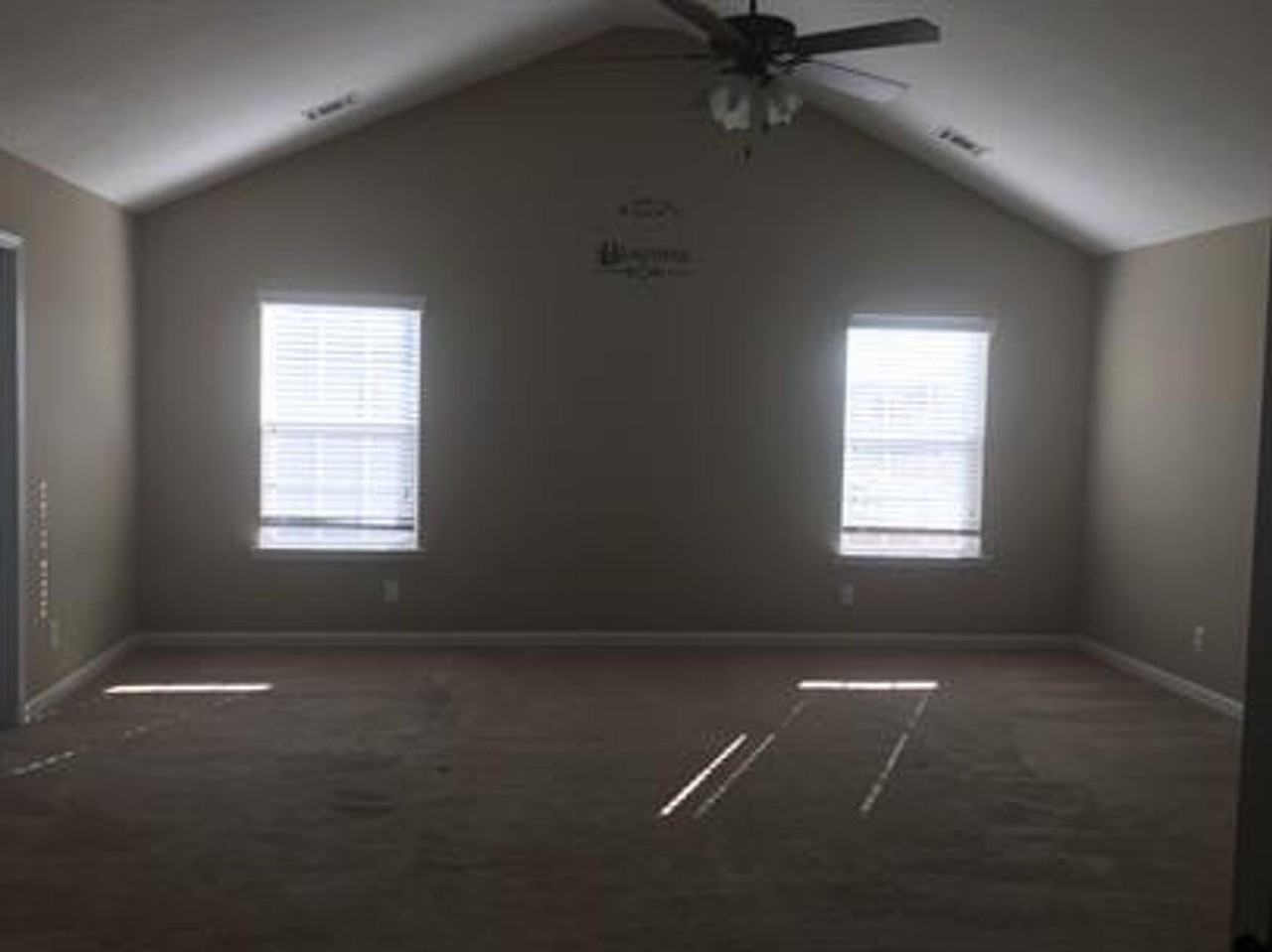 607 Red Oak Ln - Photo 5 of 12