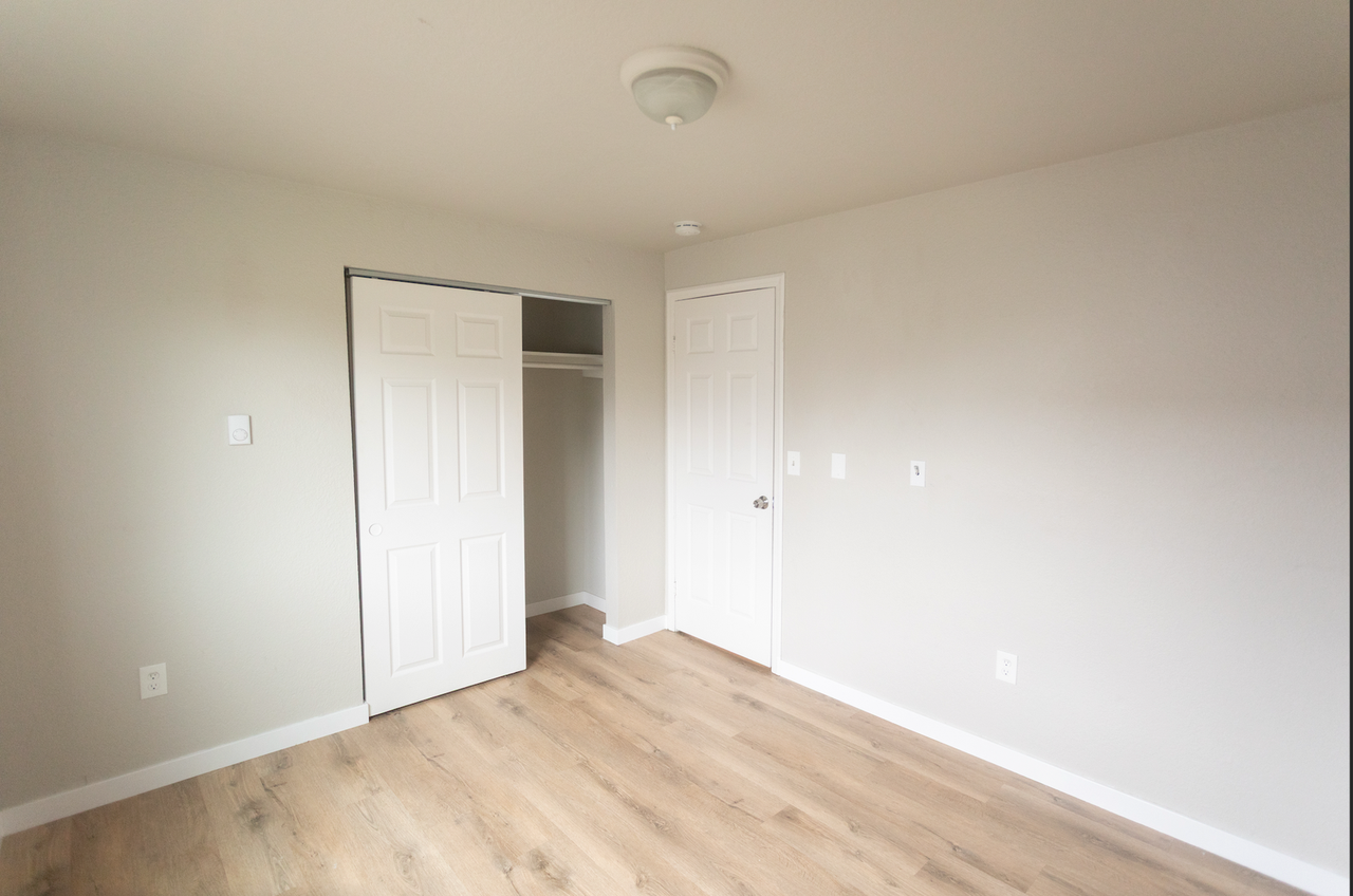 Montclair Apartments - Photo 4 of 10