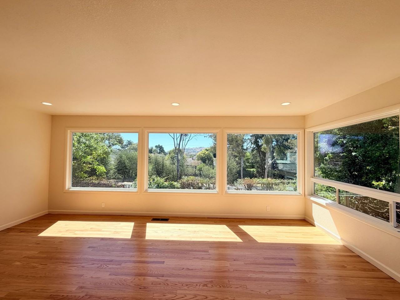 11 Birch Ave - Photo 3 of 16