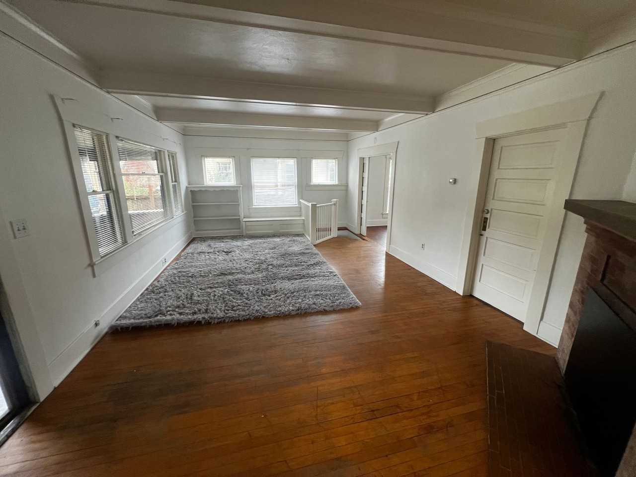 1108 Jackson St - Photo 2 of 21