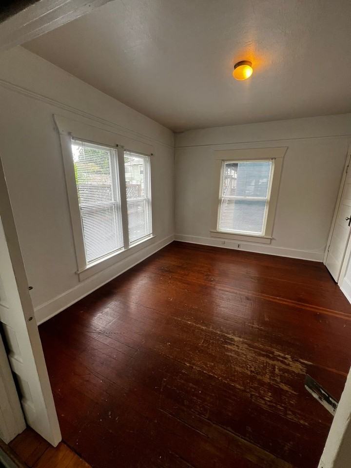 1108 Jackson St - Photo 4 of 21