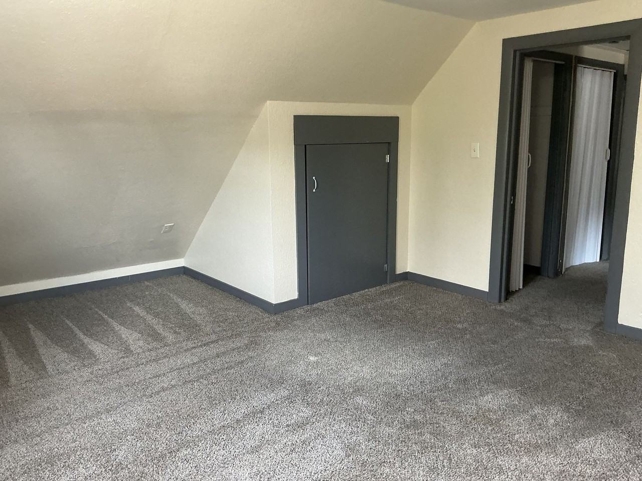 2180 S 93rd St - Photo 3 of 16
