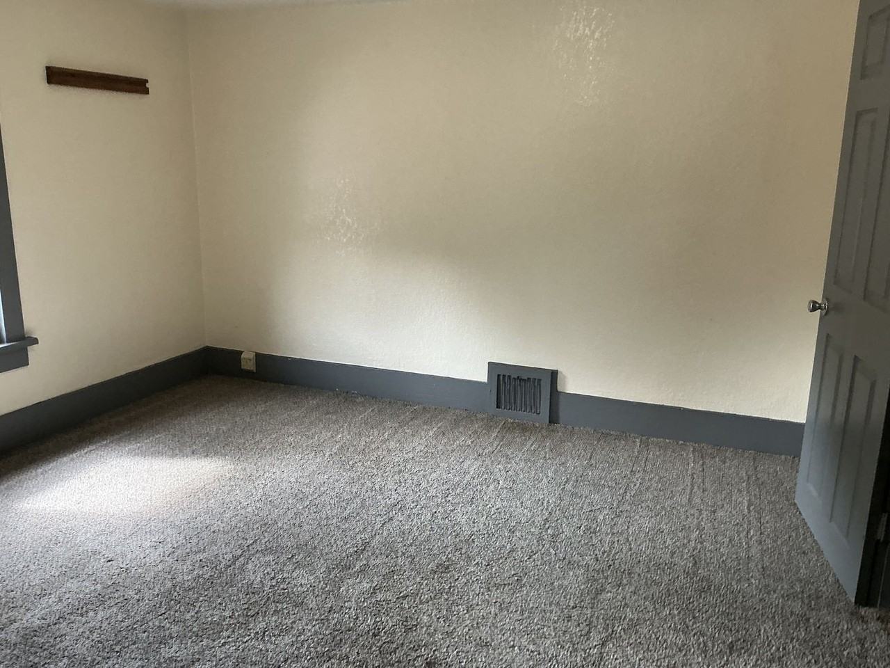 2180 S 93rd St - Photo 6 of 16