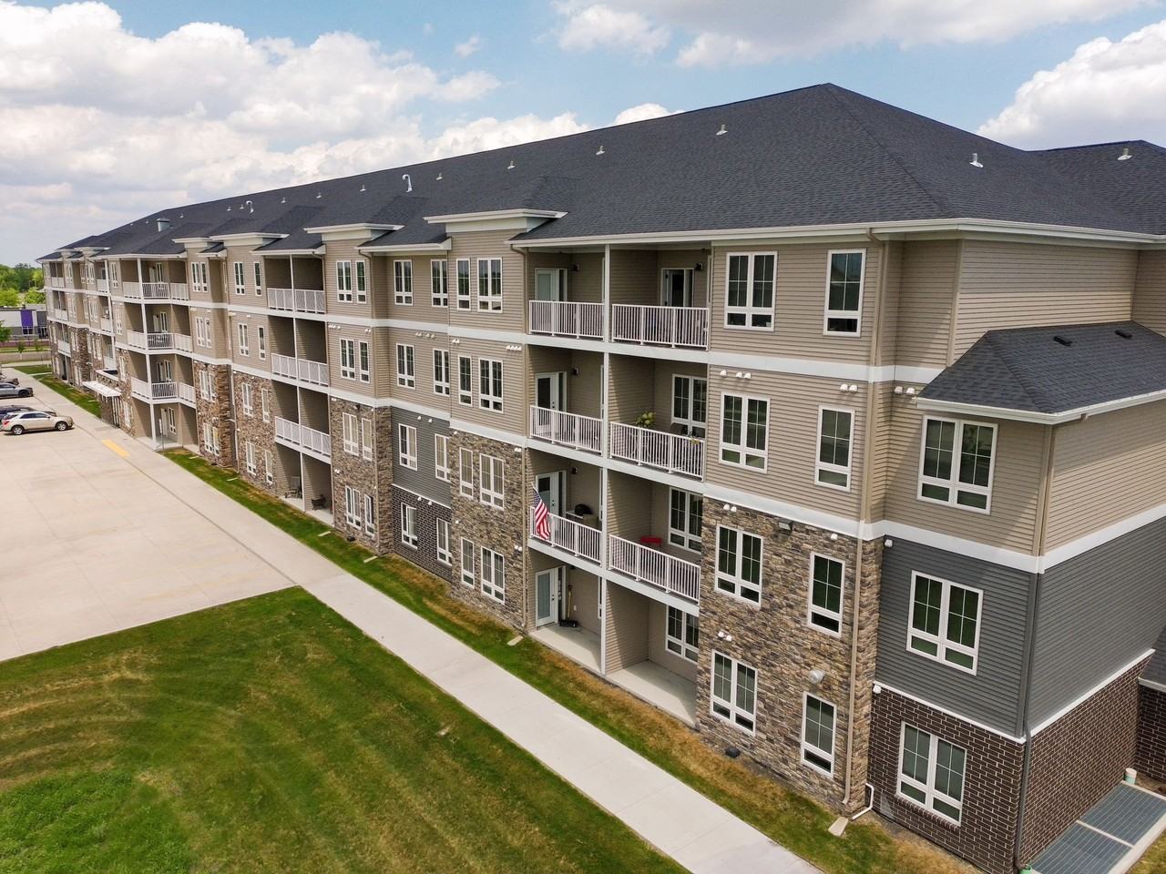 Whispering Creek Apartments - Photo 3 of 3