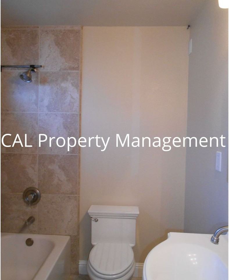218 Rochex Ave #A - Photo 5 of 9