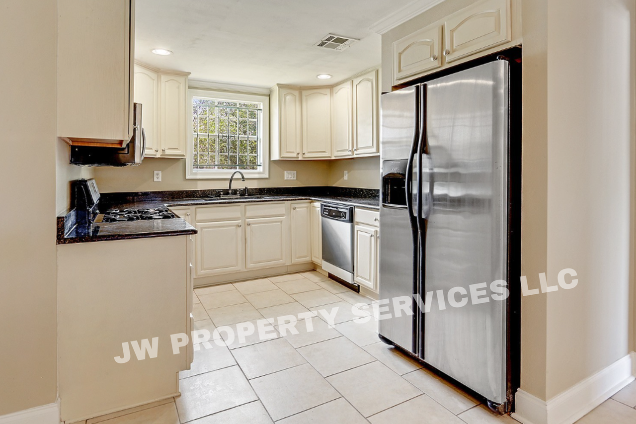2667 Allen Toussaint Blvd - Photo 6 of 10