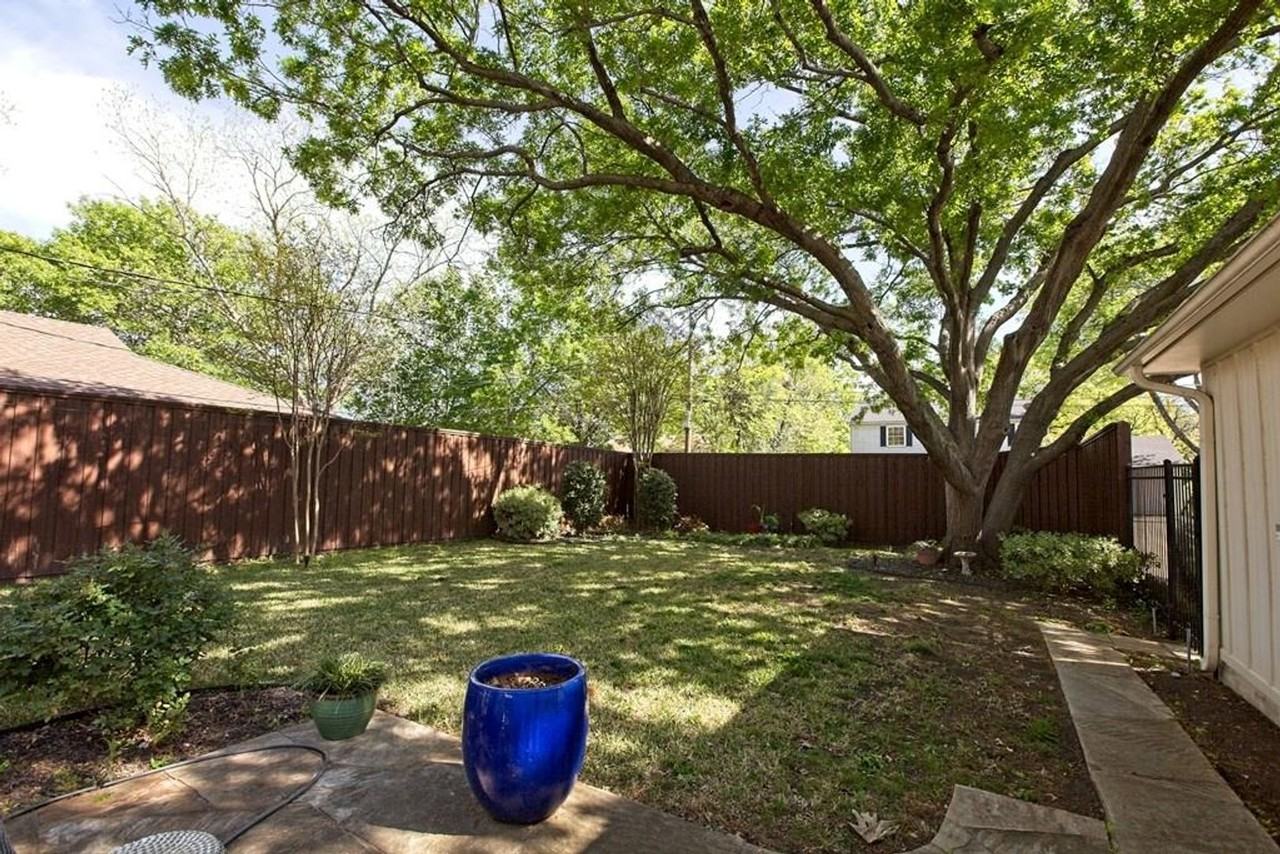 1307 Glen Cove Dr - Photo 2 of 34