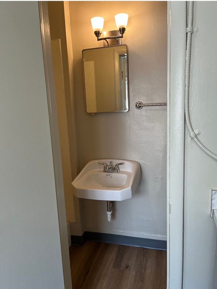 19 West 5th Avenue - Photo 6 of 7