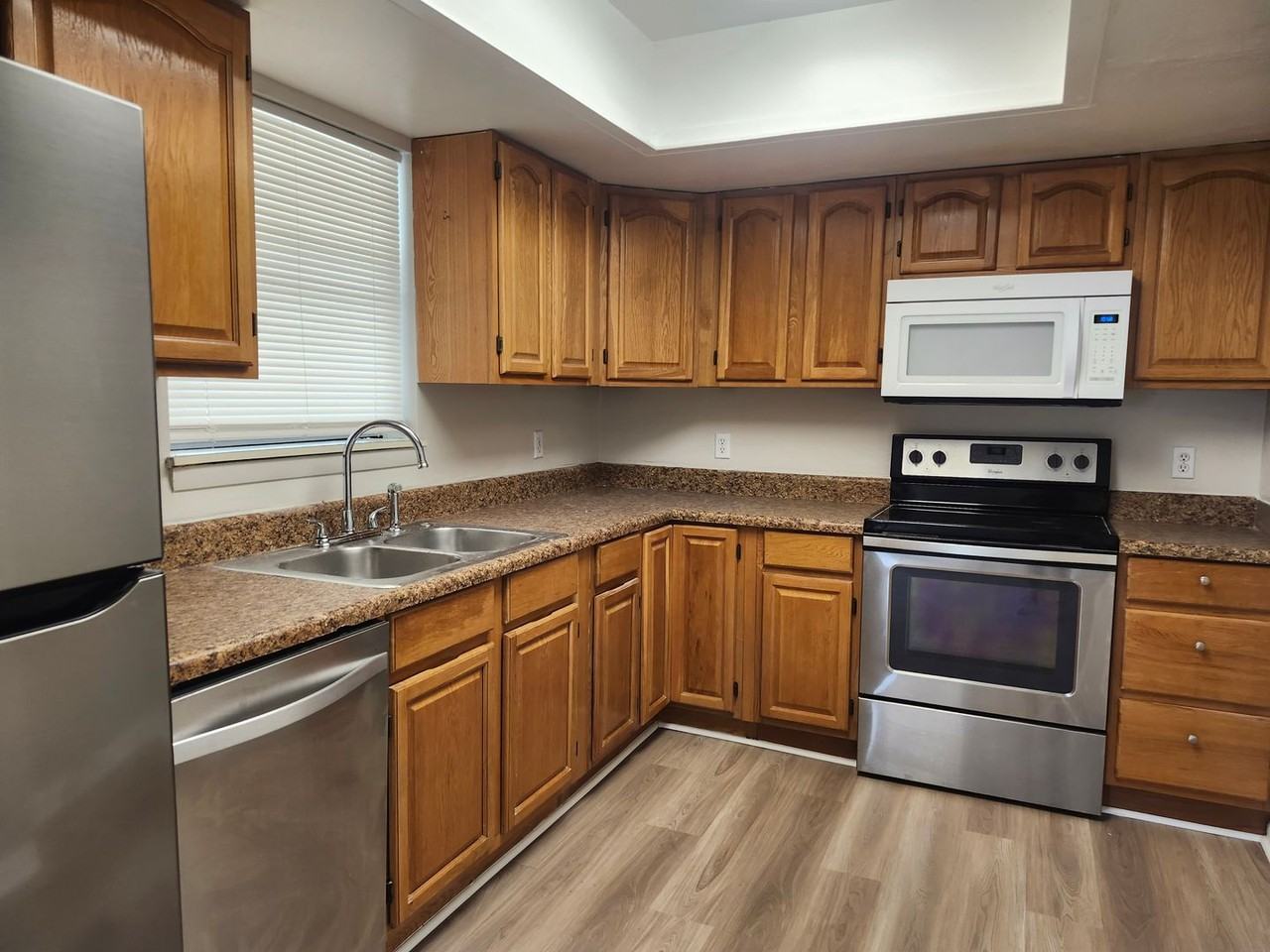 112 Se 12th Ter - Photo 4 of 13