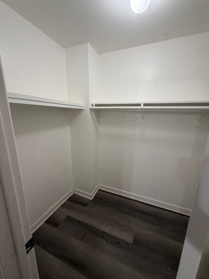 3101 Quartz Ln - Photo 6 of 7