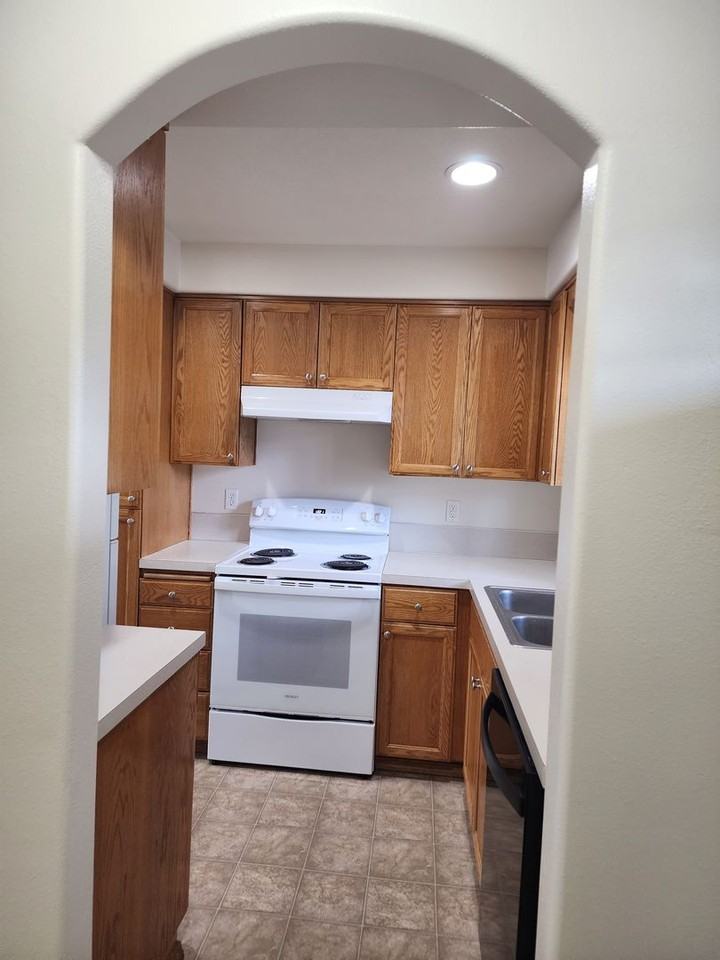 172 - Photo 6 of 12