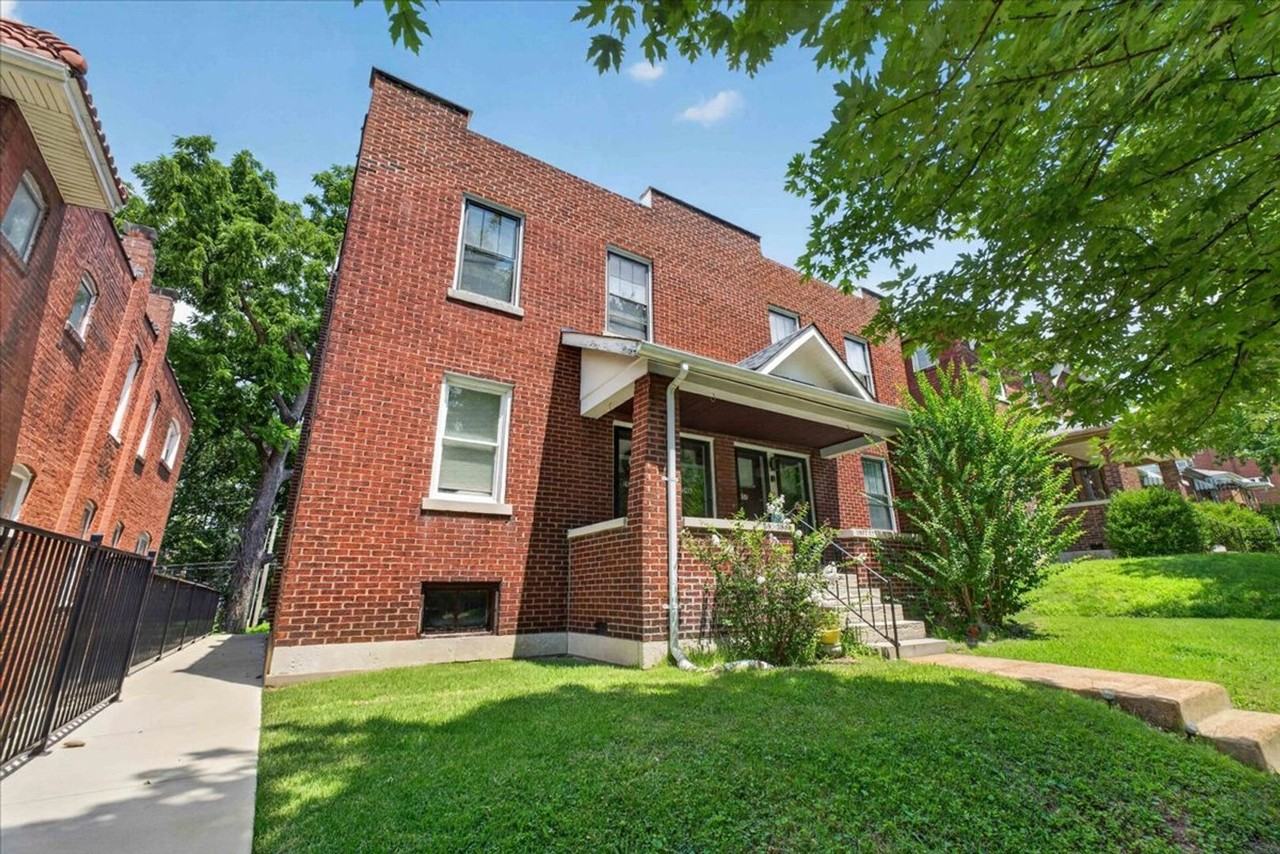 3957 Mcdonald Ave - Photo 5 of 23