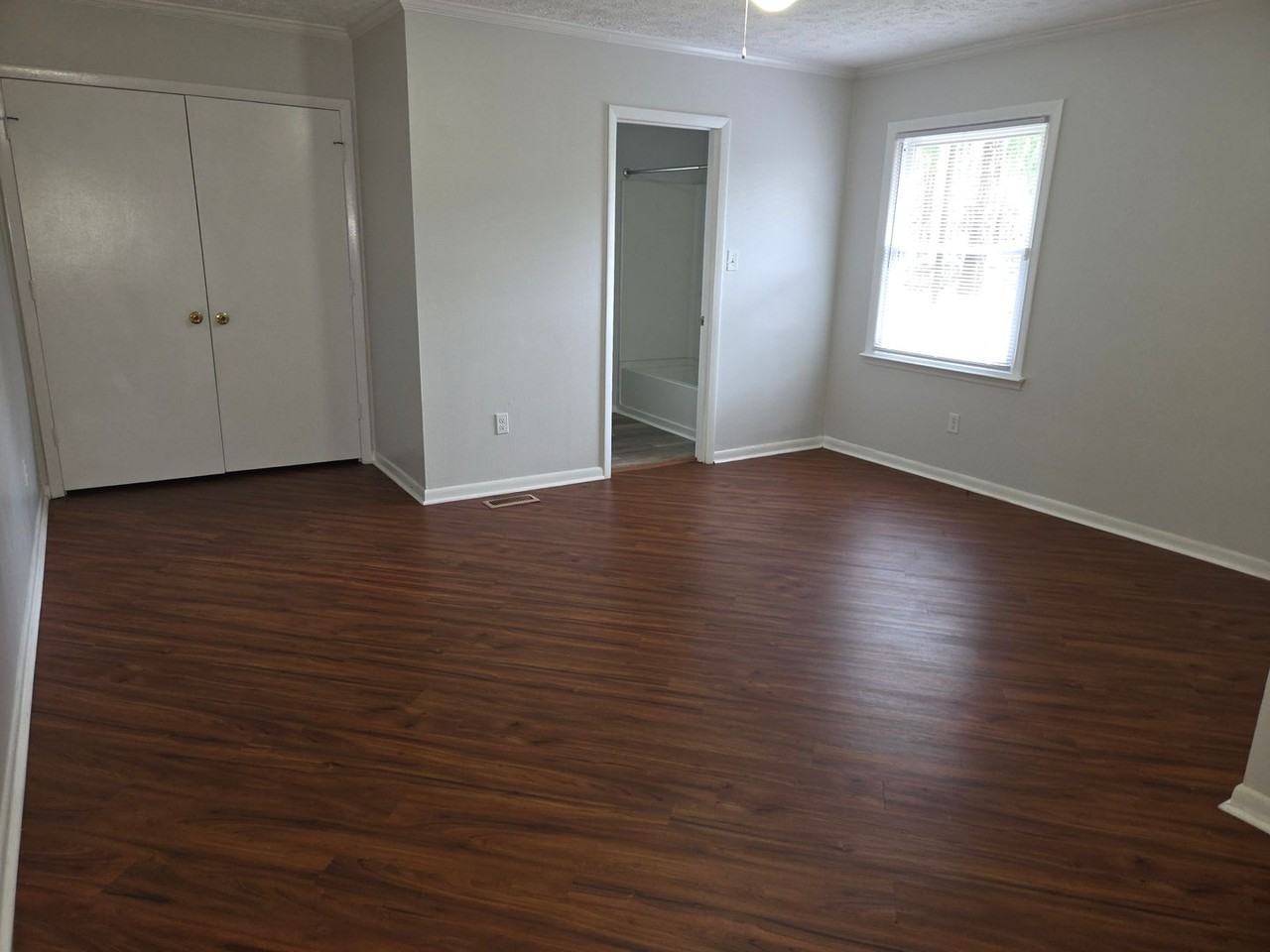 4202 Coventry Rd - Photo 2 of 16