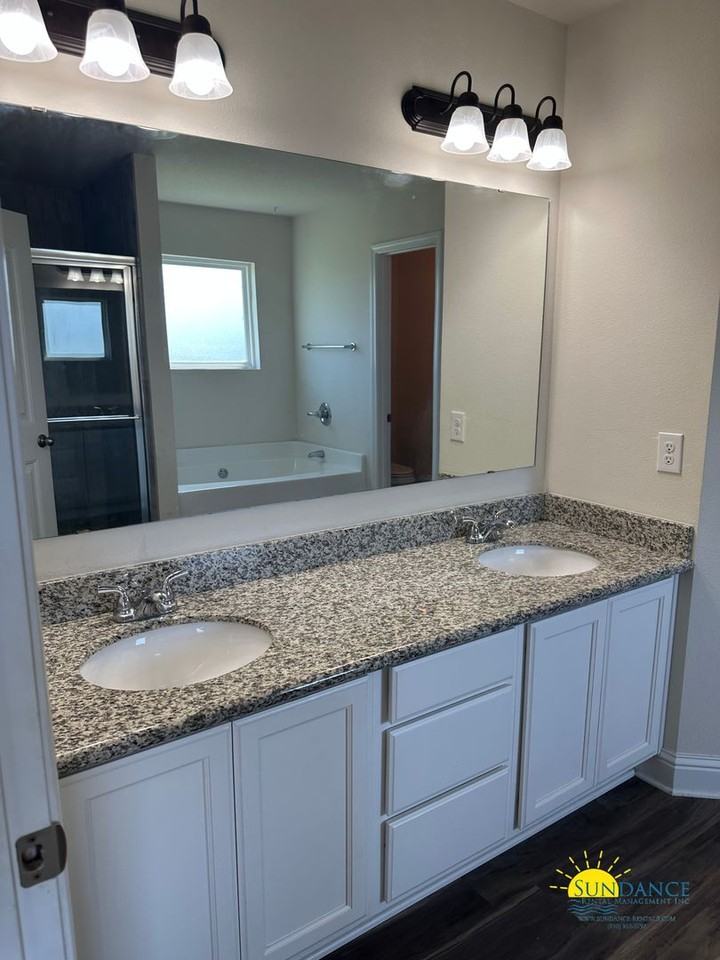 6367 Arbor Ln - Photo 7 of 14