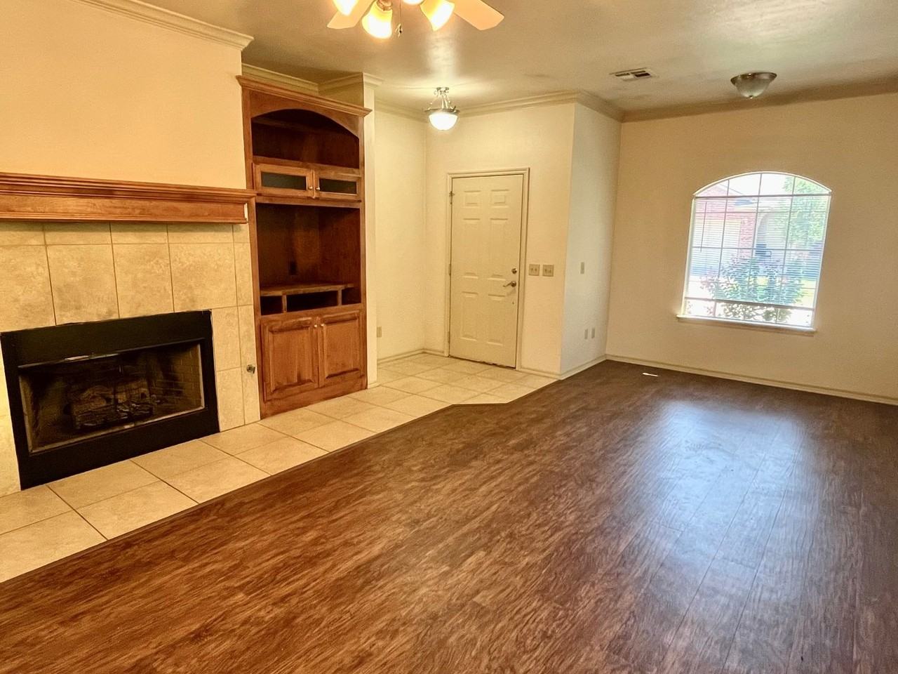 618 Sisken Ct - Photo 2 of 14