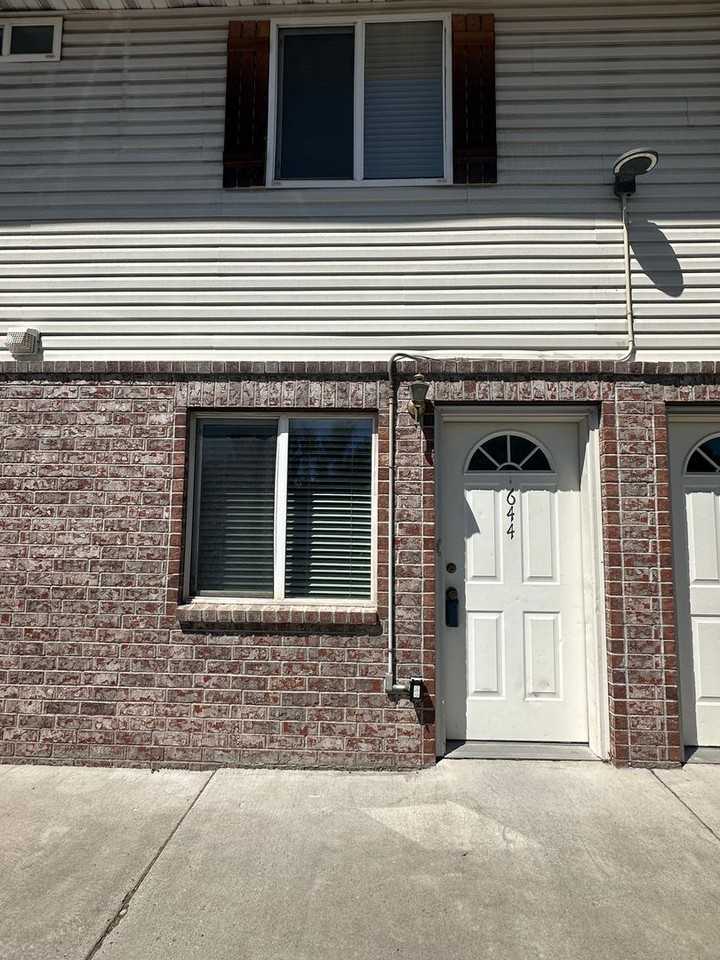 644 Sunflower Rd - Photo 2 of 25