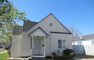 257 S Shasta St - Photo 1 of 1