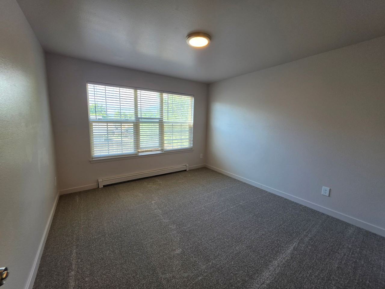 2984 Emerald Cir - Photo 7 of 13