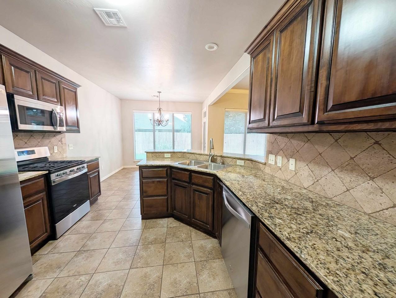 19100 Canyon Creek Pl - Photo 5 of 19