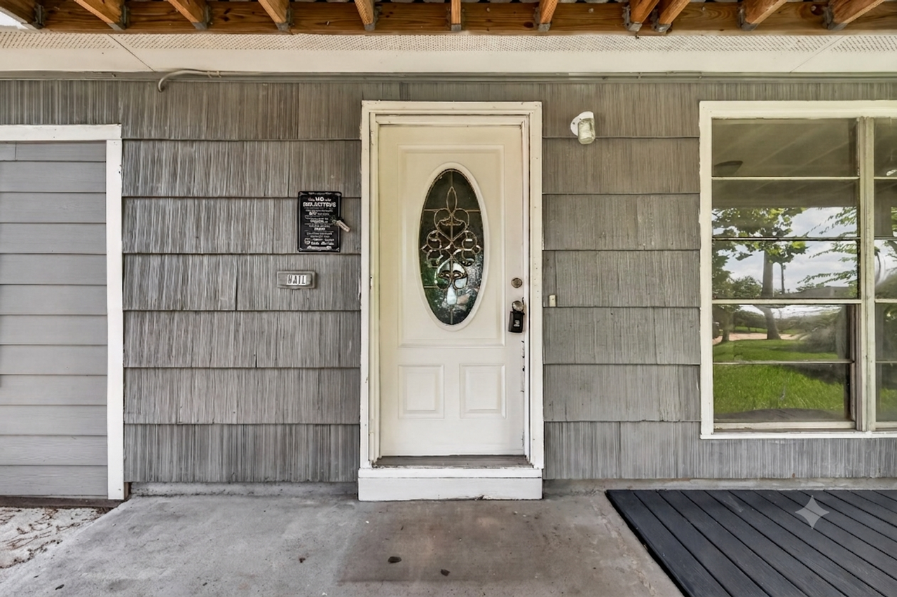 10601 Ambursen St - Photo 2 of 21