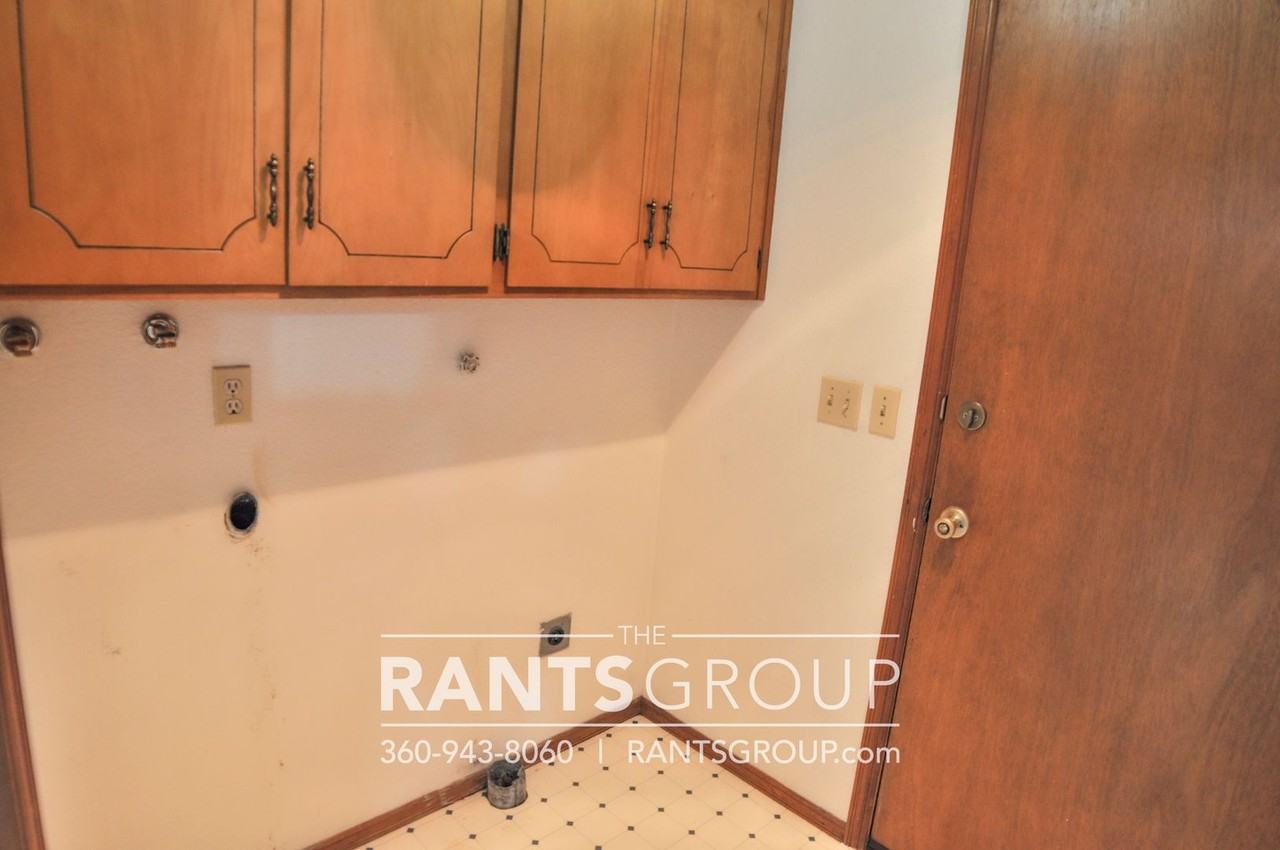 8615 Burns Dr Sw - Photo 7 of 35