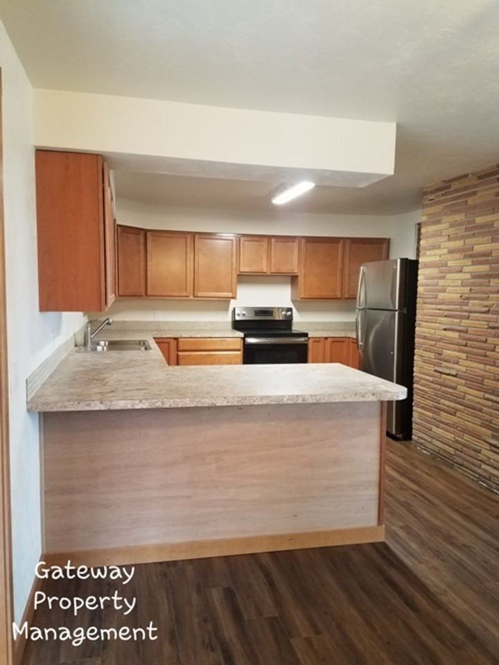 1125 Fairmount Ave - Photo 2 of 39