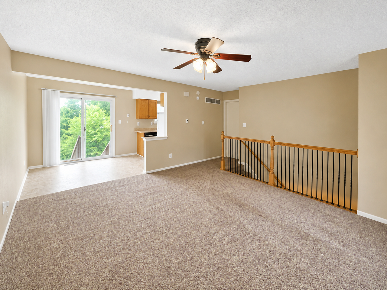 202 Ne Westwind Dr #A - Photo 2 of 16