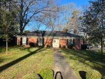 2600 Selwyn Ave - Photo 1 of 1