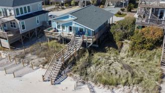 1108 N Shore Dr - Photo 1 of 1