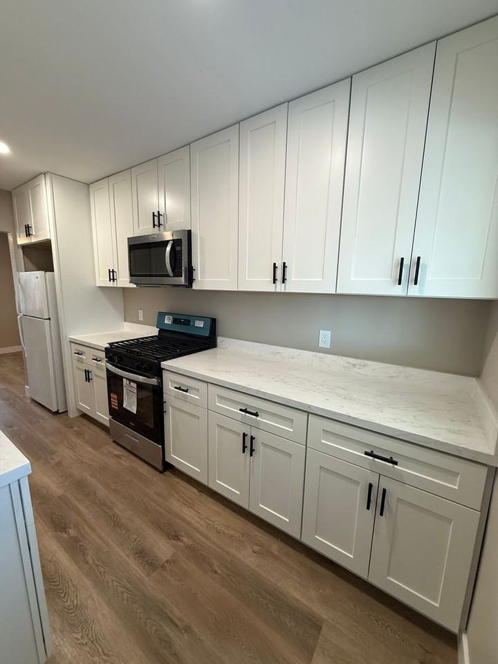 1527 W Stoneridge Ct - Photo 4 of 11