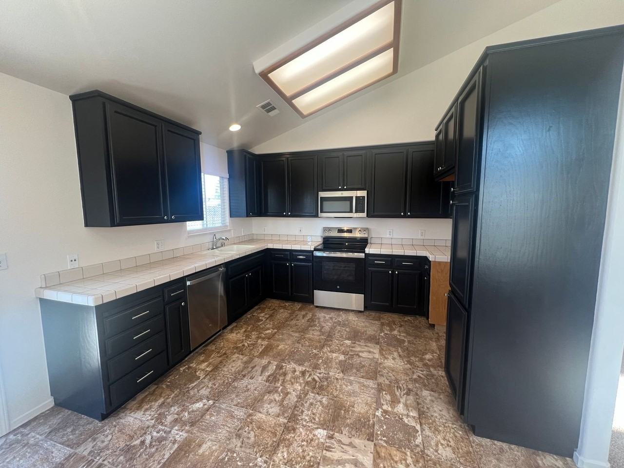 603 Cinnabar Way - Photo 6 of 27