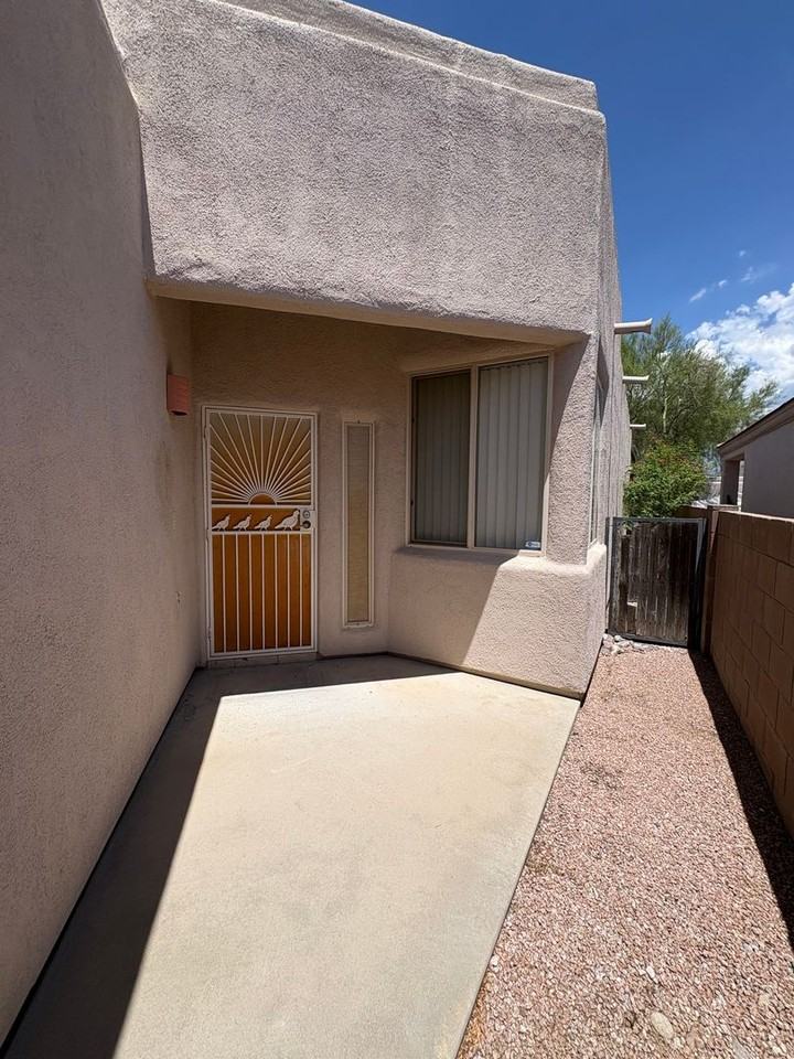 7371 E Calle Nostalgico - Photo 4 of 20