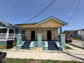 1701-1703Desir - Photo 1 of 1