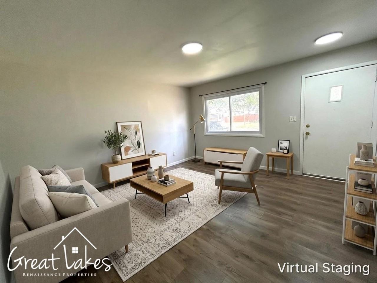20797 Gentner St - Photo 2 of 14
