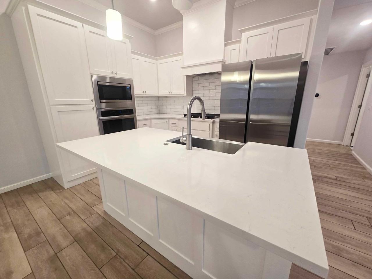 12617 Nw 139th St - Photo 4 of 17