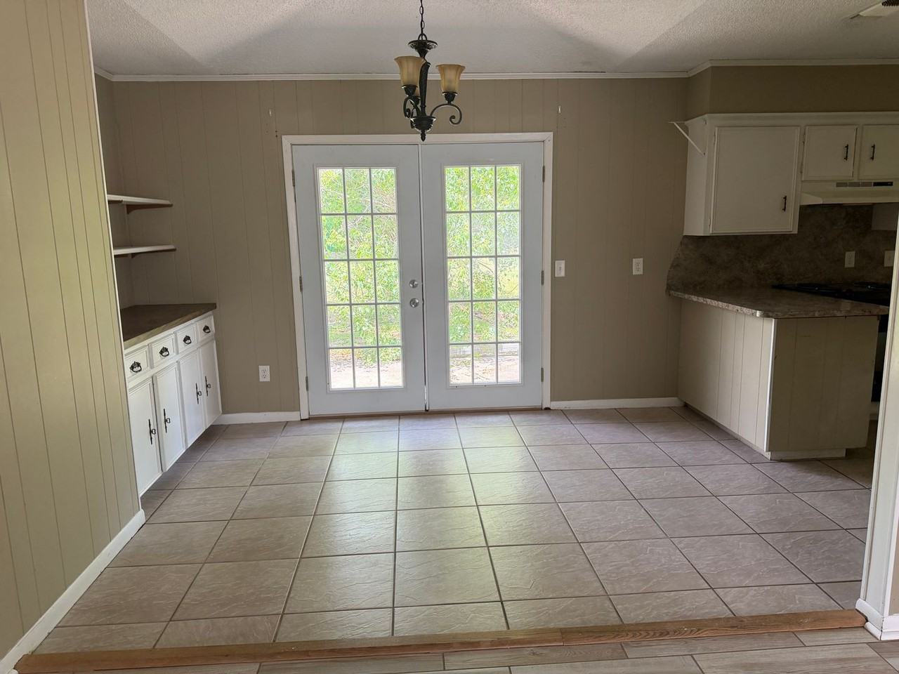 494 Elder Dr - Photo 3 of 10