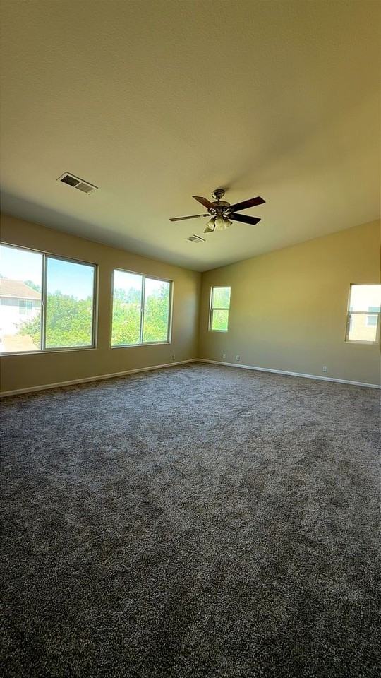 3403 San Martin Ct - Photo 6 of 10